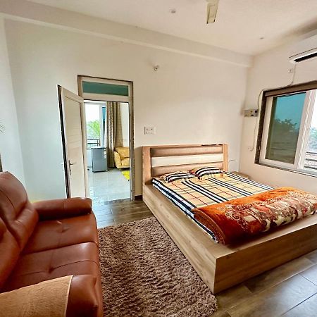 Kaashi Flora Villa Váránaszi Kültér fotó