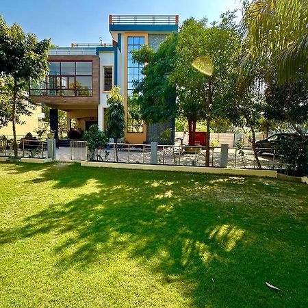 Kaashi Flora Villa Váránaszi Kültér fotó