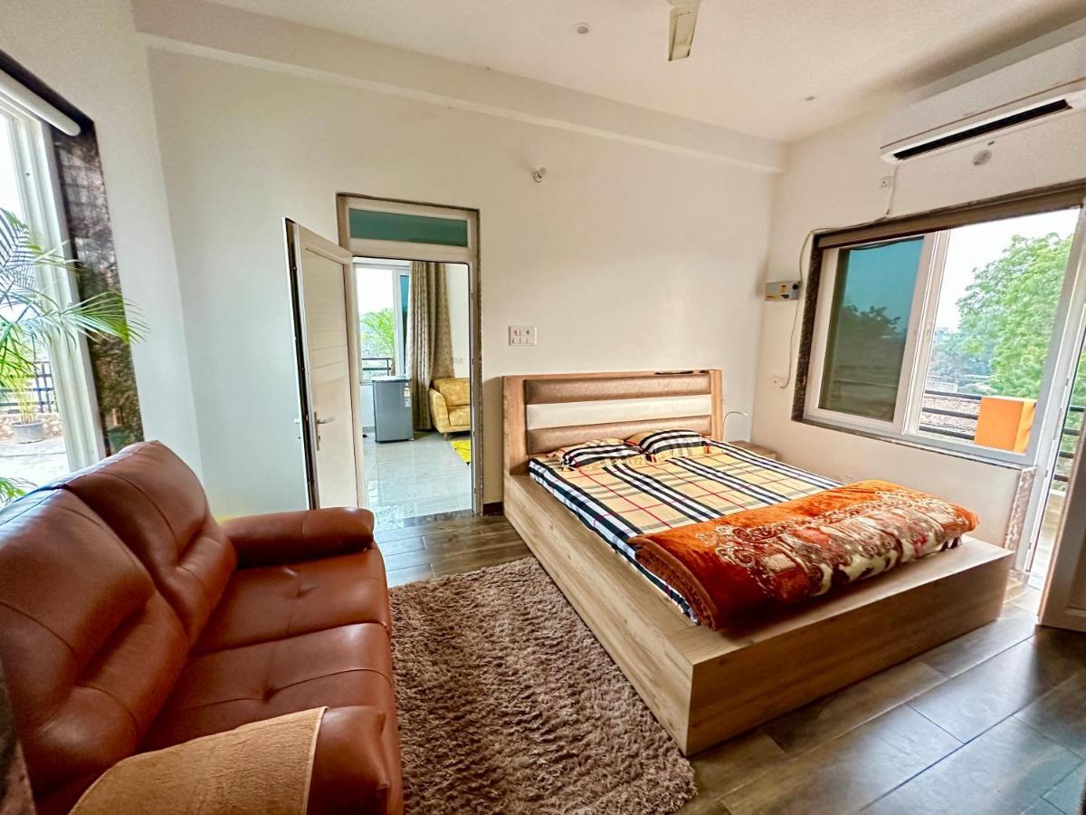 Kaashi Flora Villa Váránaszi Kültér fotó