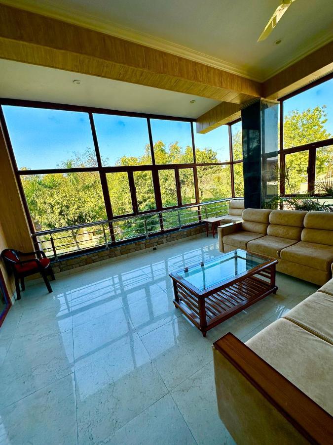 Kaashi Flora Villa Váránaszi Kültér fotó