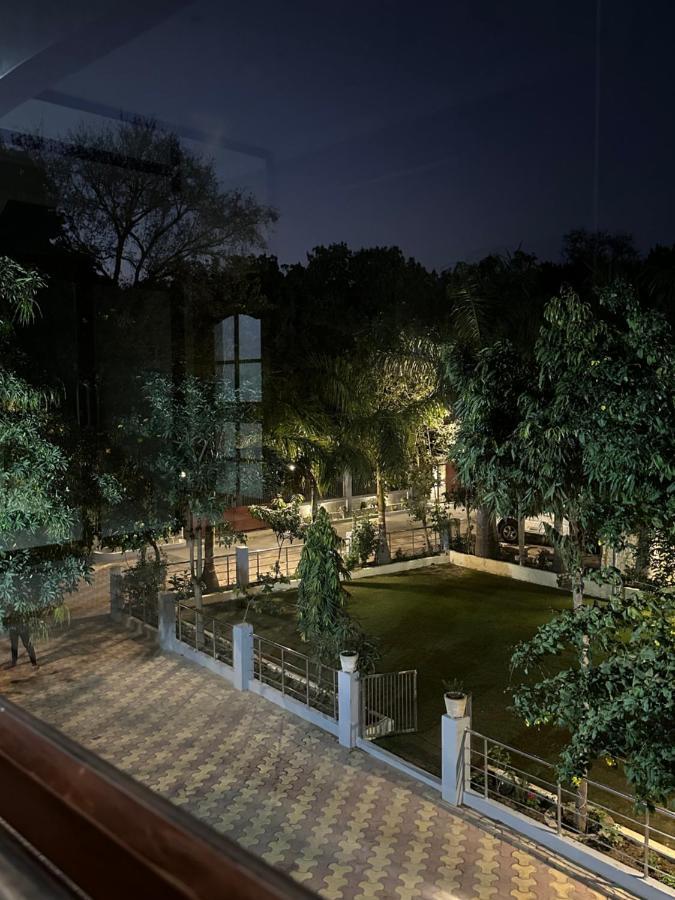 Kaashi Flora Villa Váránaszi Kültér fotó