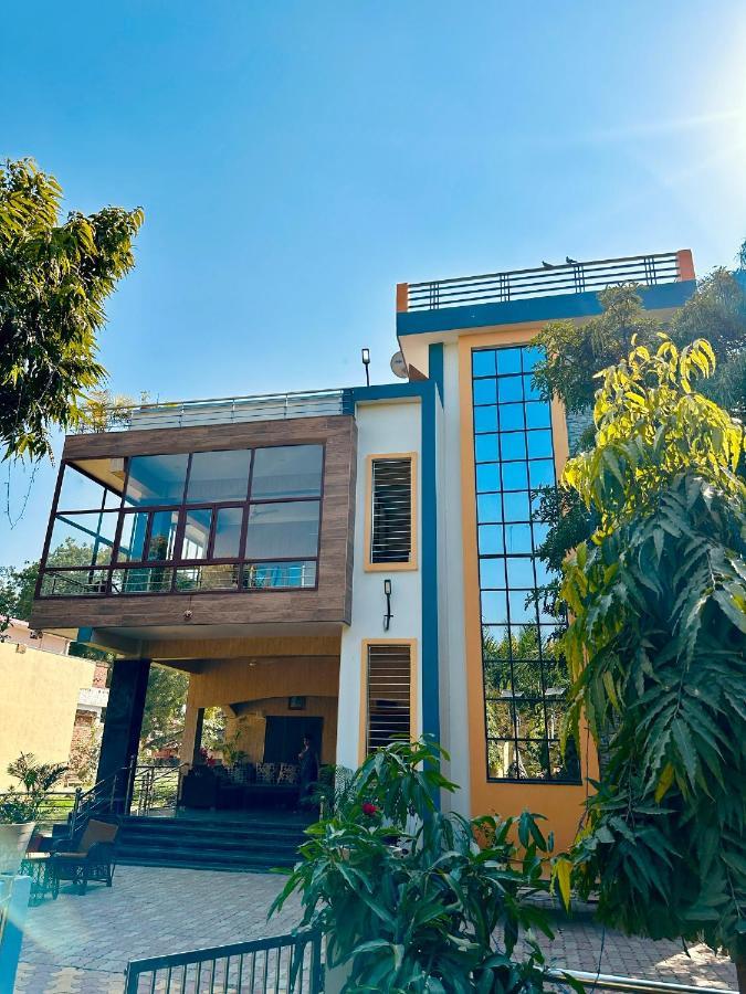 Kaashi Flora Villa Váránaszi Kültér fotó