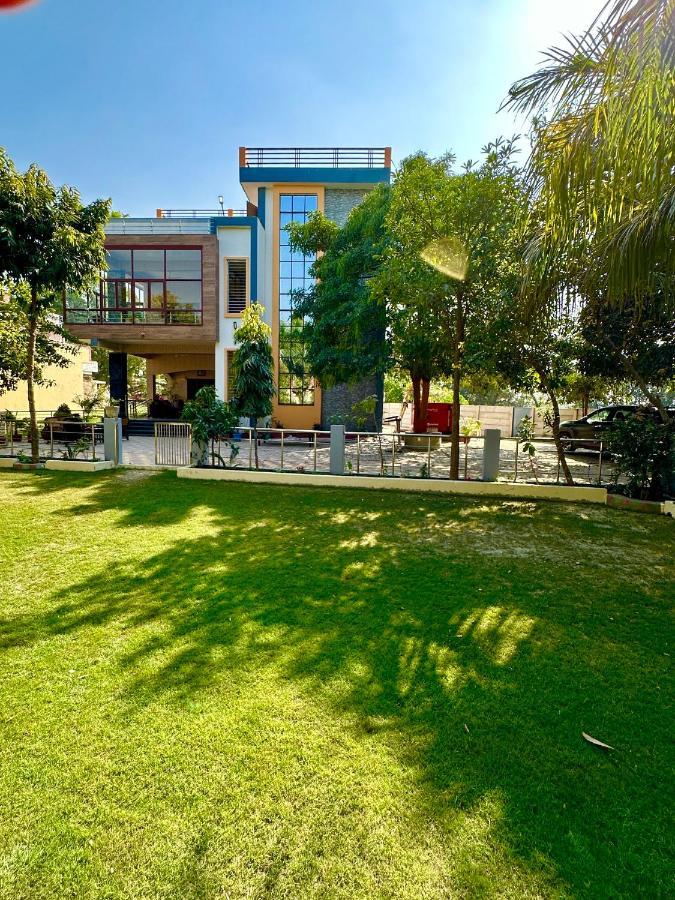 Kaashi Flora Villa Váránaszi Kültér fotó