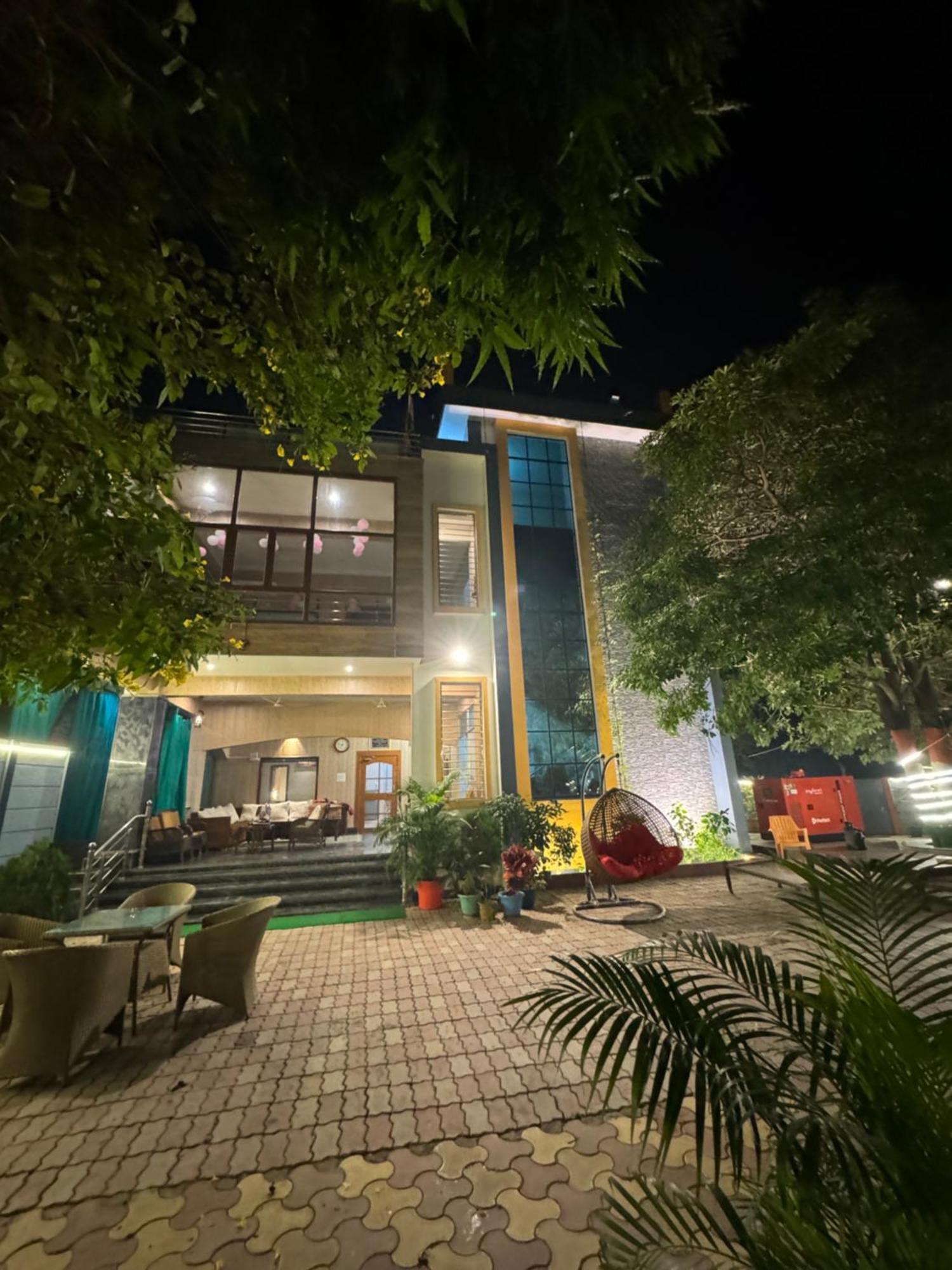 Kaashi Flora Villa Váránaszi Kültér fotó